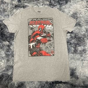 Deadpool Comic T-shirt- Large Men’s Juniors Oversized